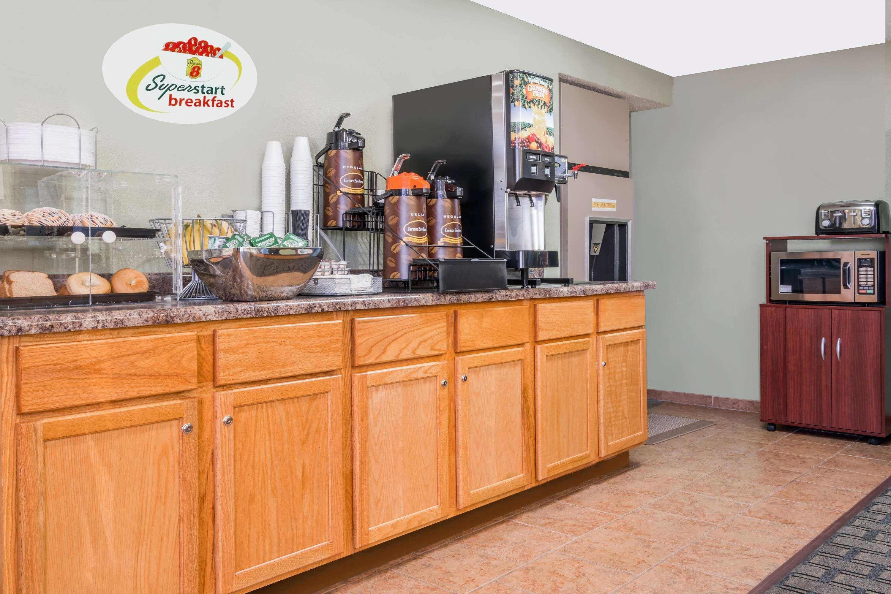 Super 8 By Wyndham Mankato Hotel Ngoại thất bức ảnh