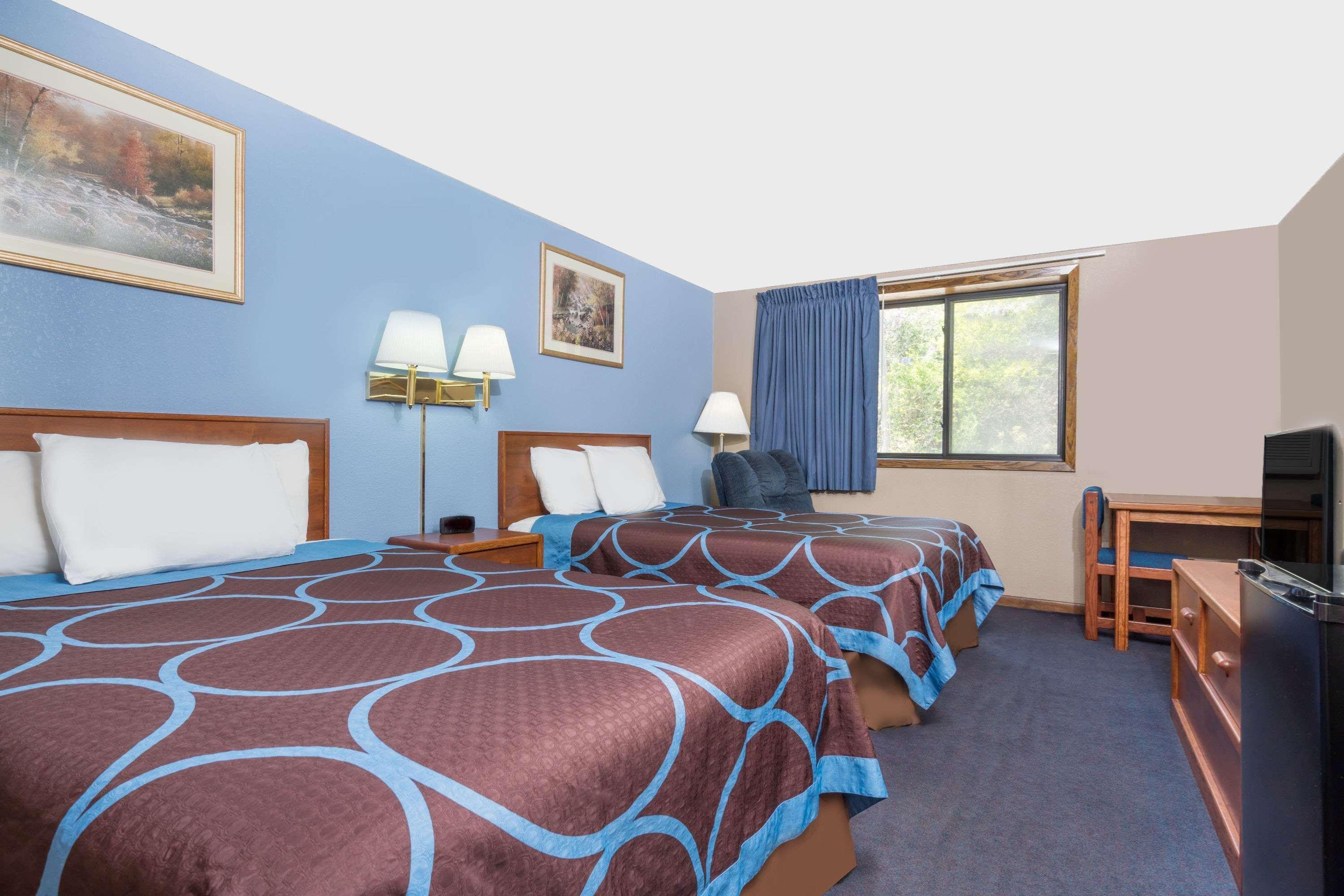 Super 8 By Wyndham Mankato Hotel Ngoại thất bức ảnh